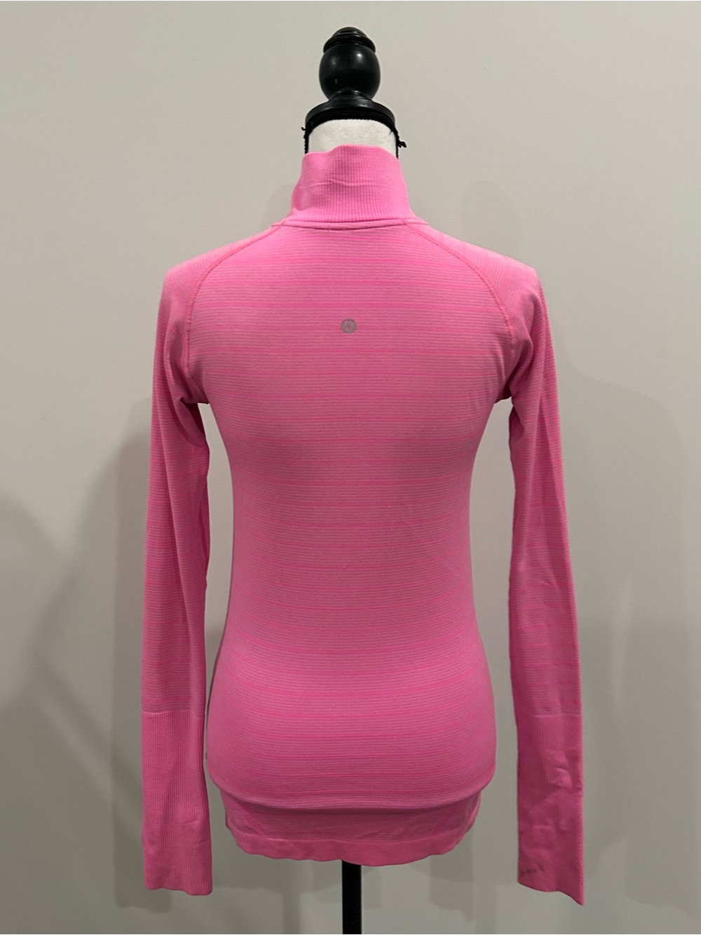 Lululemon Pullover - Picture 5 of 9